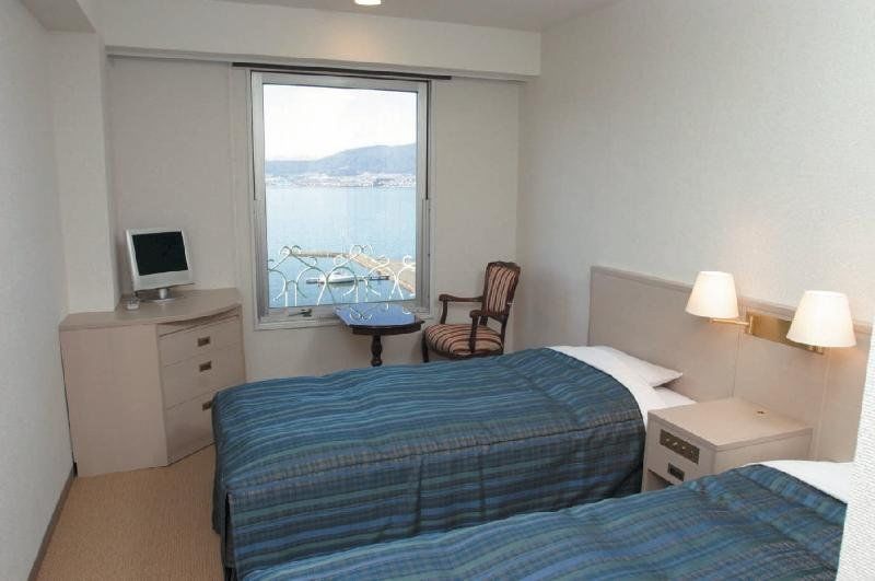 Suwa Lakeside Hotel Екстериор снимка