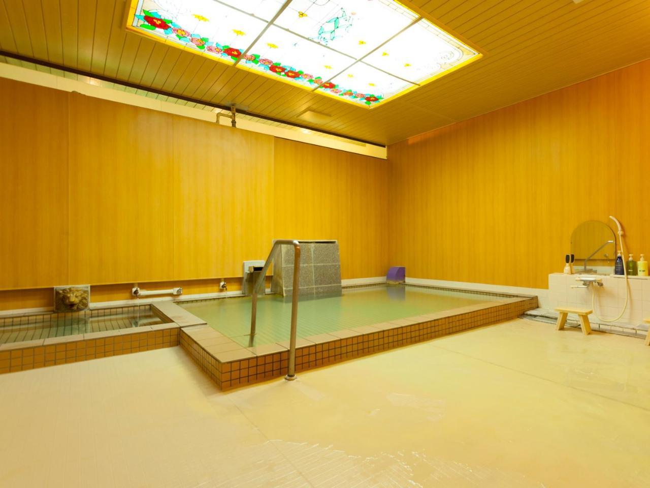 Suwa Lakeside Hotel Екстериор снимка