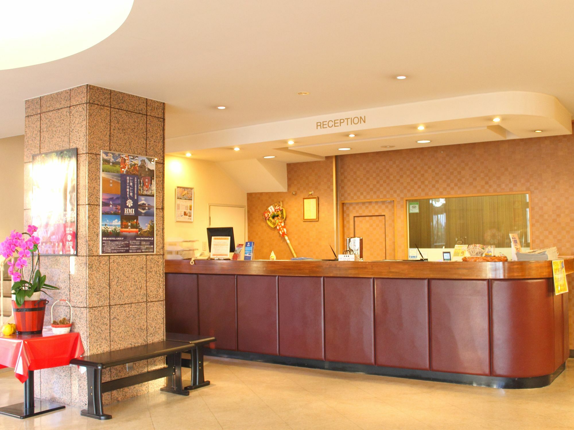 Suwa Lakeside Hotel Екстериор снимка